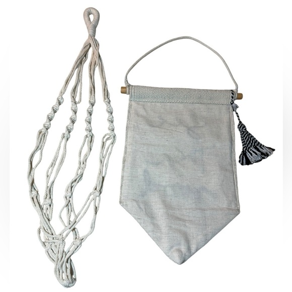 Banner Wall Hanging & Macrame Plant Holder - Picture 4 of 4